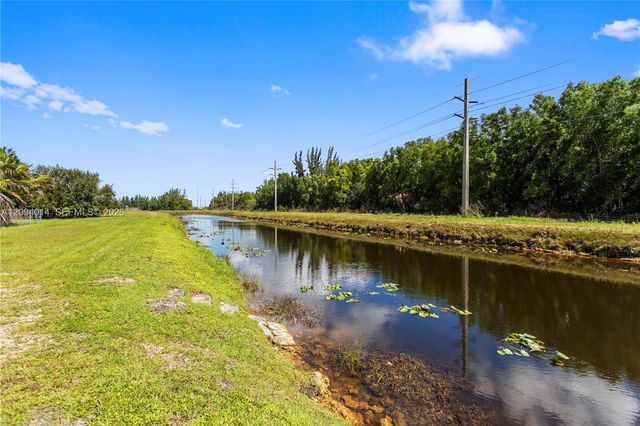 4730 NW 113th Avenue, Sunrise, FL 33323