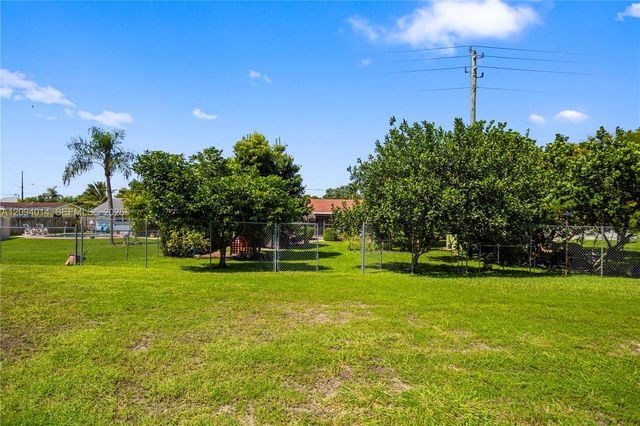 4730 NW 113th Avenue, Sunrise, FL 33323