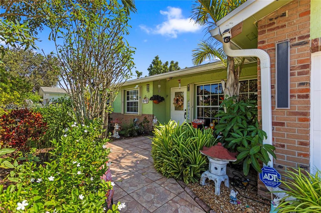 4730 NW 113th Avenue, Sunrise, FL 33323