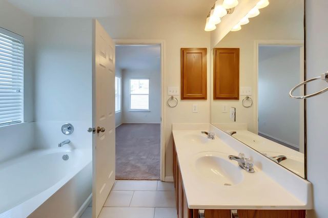10900 Gerald Allen LOOP, Austin, TX 78748