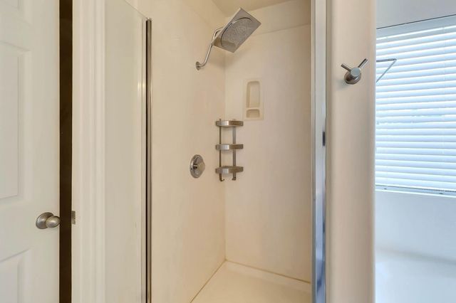 10900 Gerald Allen LOOP, Austin, TX 78748