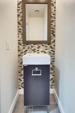 10900 Gerald Allen LOOP, Austin, TX 78748