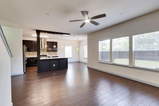 10900 Gerald Allen LOOP, Austin, TX 78748