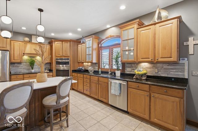 1918 Thistle Court, Avon, IN 46123