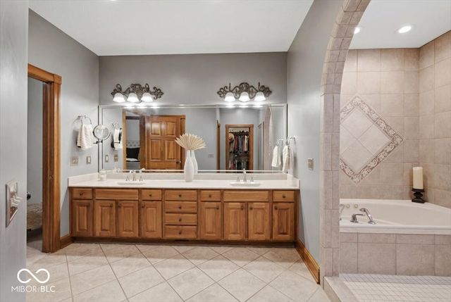 1918 Thistle Court, Avon, IN 46123