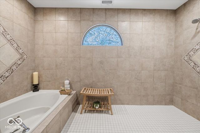 1918 Thistle Court, Avon, IN 46123