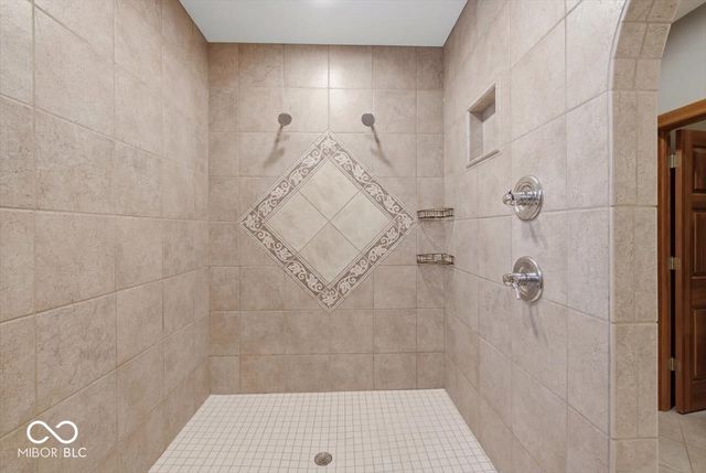 1918 Thistle Court, Avon, IN 46123