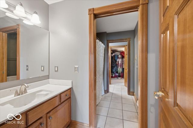1918 Thistle Court, Avon, IN 46123