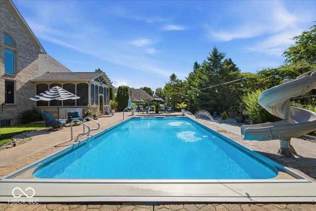 1918 Thistle Court, Avon, IN 46123