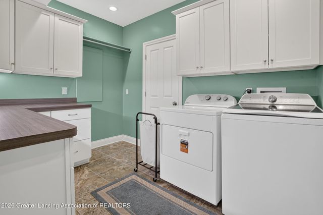 16480 Sanctuary Circle, East Lansing, MI 48823