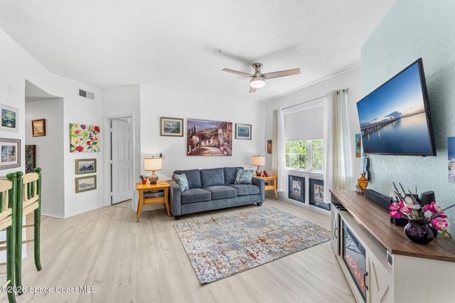 5673 Star Rush Drive 203, Melbourne, FL 32940