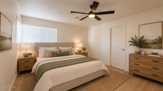 1707 W HIGHLAND Avenue, Phoenix, AZ 85015