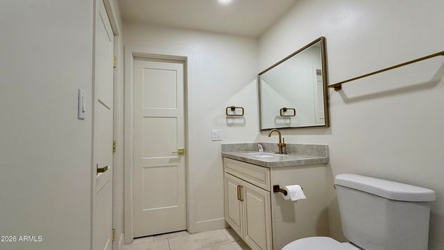 1707 W HIGHLAND Avenue, Phoenix, AZ 85015