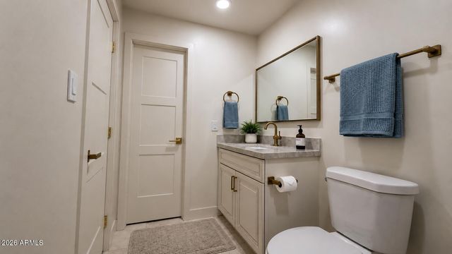 1707 W HIGHLAND Avenue, Phoenix, AZ 85015