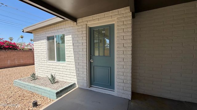 1707 W HIGHLAND Avenue, Phoenix, AZ 85015