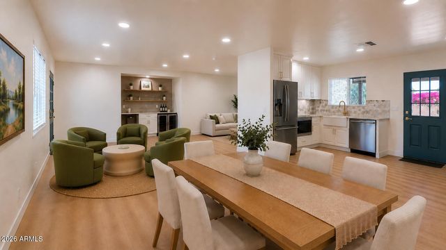 1707 W HIGHLAND Avenue, Phoenix, AZ 85015