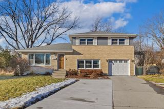 272 Scott Street, Wheeling, IL 60090