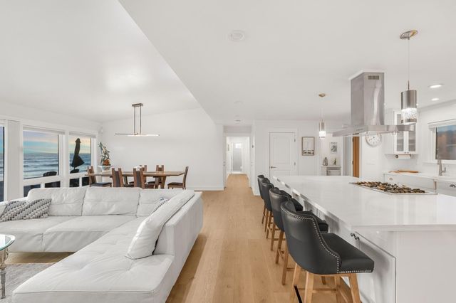 204 Shoreview Avenue, Pacifica, CA 94044