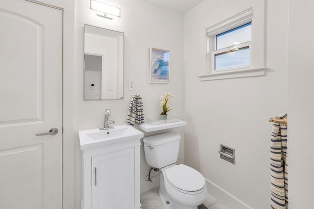 204 Shoreview Avenue, Pacifica, CA 94044