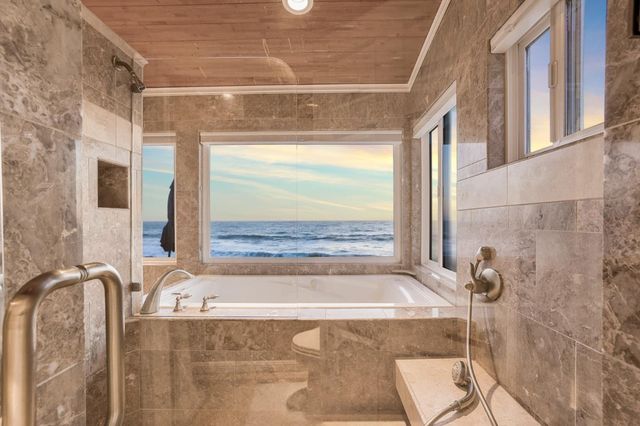 204 Shoreview Avenue, Pacifica, CA 94044