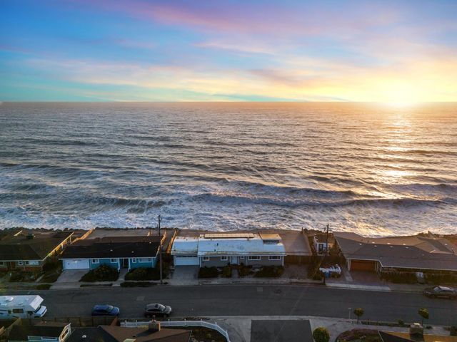 204 Shoreview Avenue, Pacifica, CA 94044