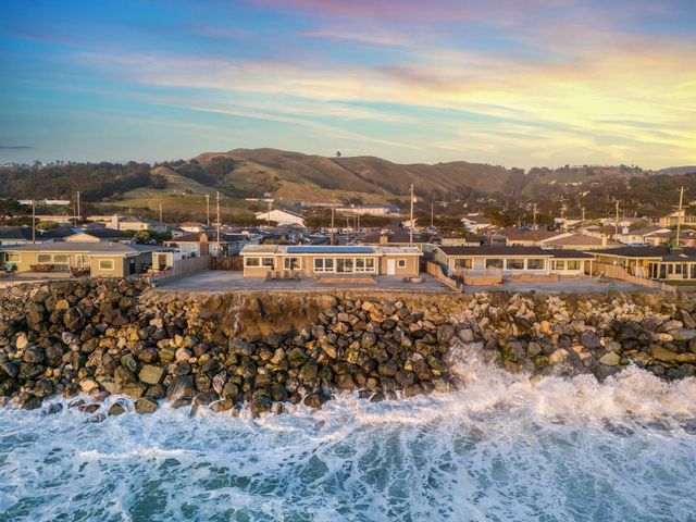 204 Shoreview Avenue, Pacifica, CA 94044