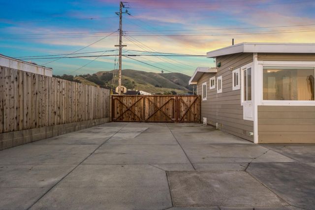 204 Shoreview Avenue, Pacifica, CA 94044