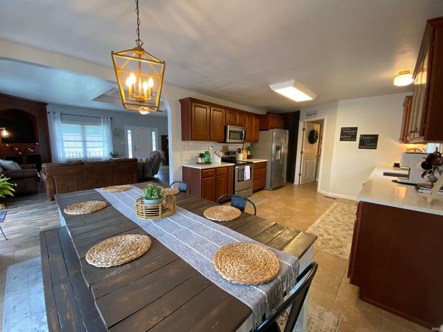 628 Fellowship Drive, Bedford, IN 47421