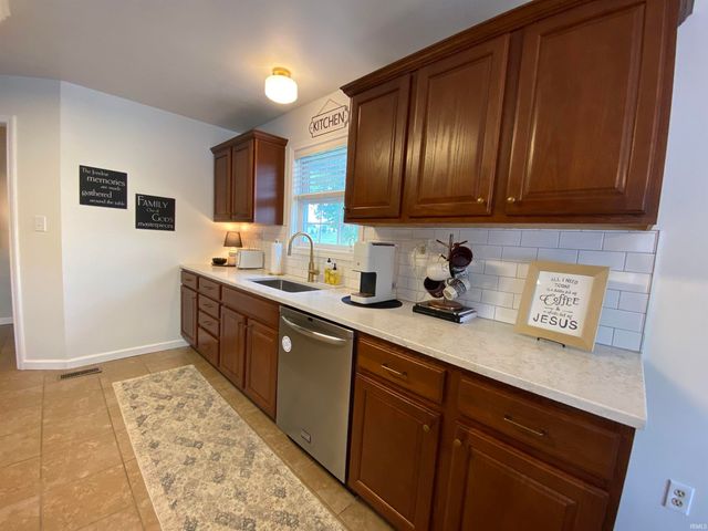 628 Fellowship Drive, Bedford, IN 47421