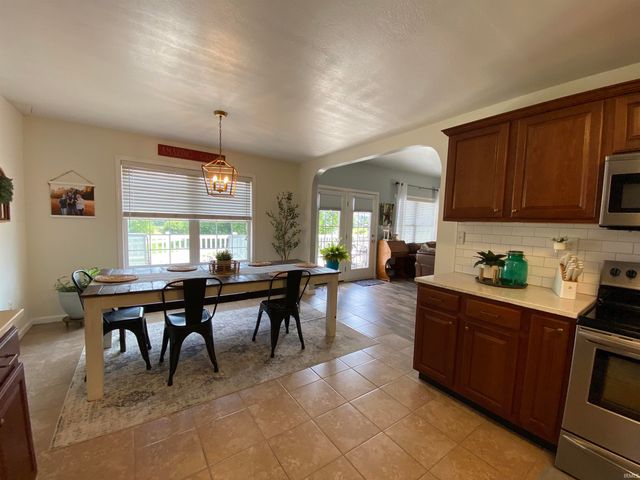 628 Fellowship Drive, Bedford, IN 47421