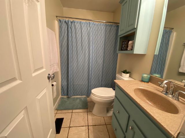 628 Fellowship Drive, Bedford, IN 47421