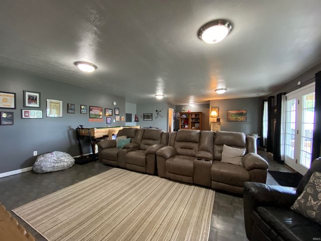 628 Fellowship Drive, Bedford, IN 47421