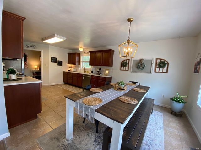 628 Fellowship Drive, Bedford, IN 47421