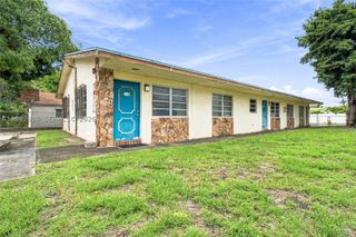 18 SW 13th St, Dania Beach, FL 33004