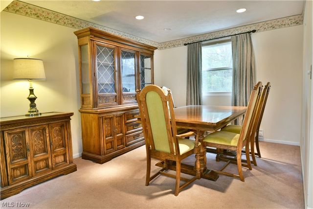 1756 Penny Lane, Youngstown, OH 44515