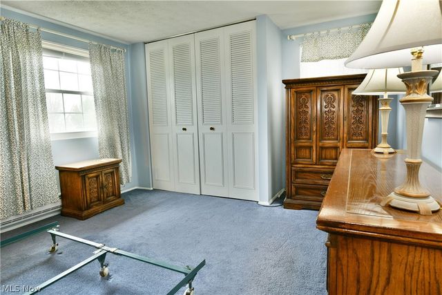 1756 Penny Lane, Youngstown, OH 44515