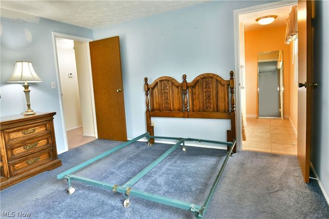 1756 Penny Lane, Youngstown, OH 44515