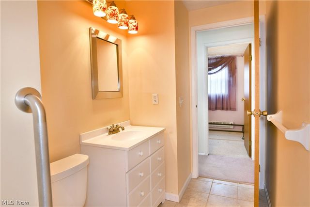 1756 Penny Lane, Youngstown, OH 44515