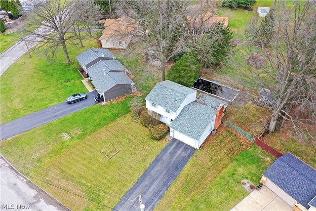 1756 Penny Lane, Youngstown, OH 44515