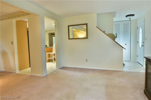 1756 Penny Lane, Youngstown, OH 44515