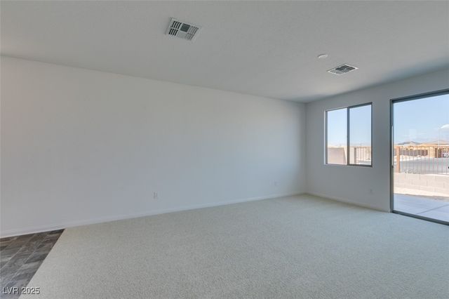 6823 Laguna Blanca Street, North Las Vegas, NV 89086