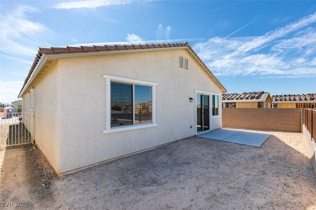 6823 Laguna Blanca Street, North Las Vegas, NV 89086