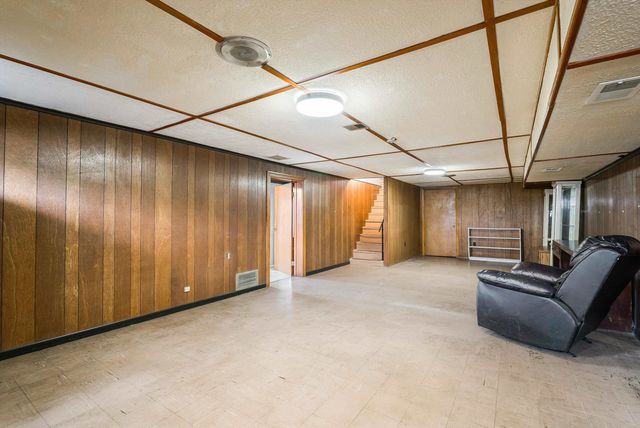 2110 ORANGE ST, Staunton, VA 24401