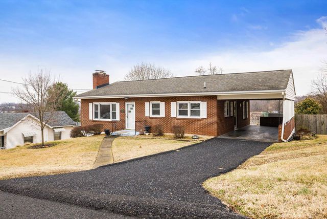 2110 ORANGE ST, Staunton, VA 24401