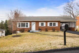 2110 ORANGE ST, Staunton, VA 24401