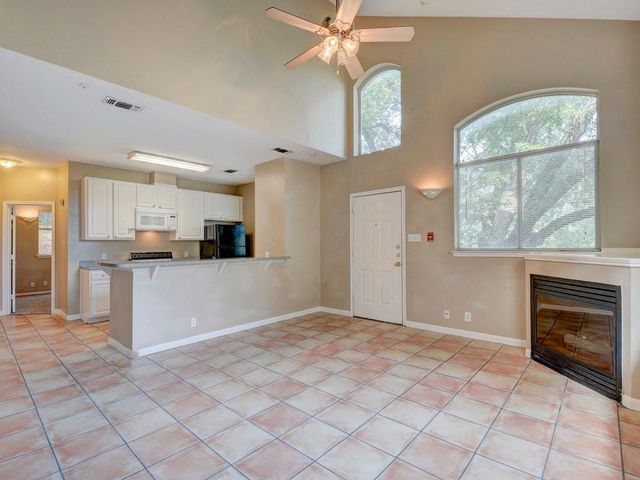 2502 Leon ST 102, Austin, TX 78705