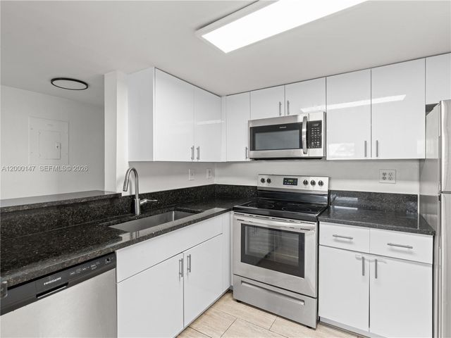 9821 Nob Hill Ct 9821, Sunrise, FL 33351