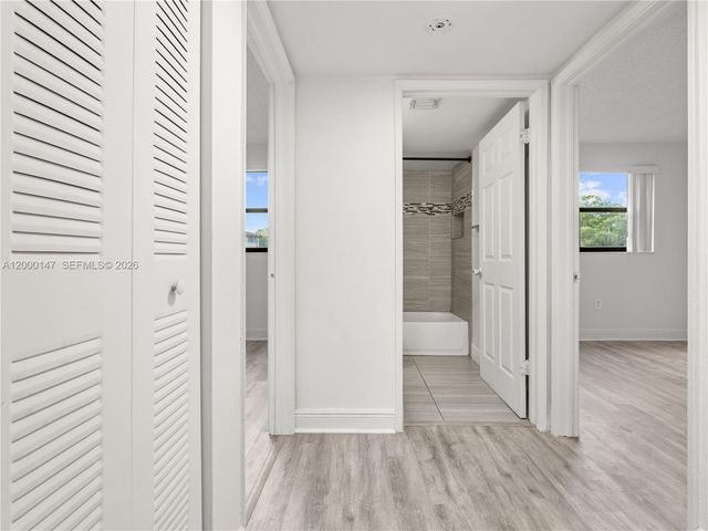 9821 Nob Hill Ct 9821, Sunrise, FL 33351