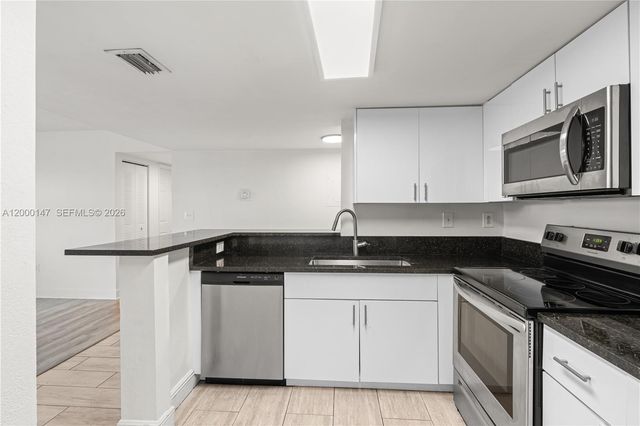 9821 Nob Hill Ct 9821, Sunrise, FL 33351