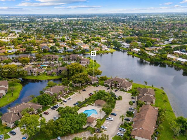 9821 Nob Hill Ct 9821, Sunrise, FL 33351